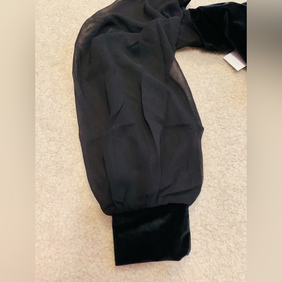 NWT Band of the Free Black Velvet Holiday Peplum Crop Blouse Top Women Small - Picture 3 of 7